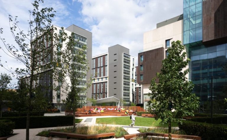 Como ambientes de inovação e conexão ajudam a transformar vazios urbanos?