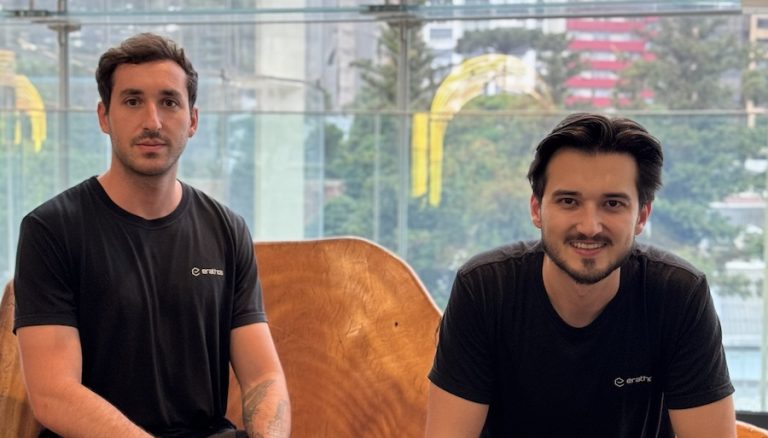 Startup fundada pelos empreendedores Luca Piermartiri e Gelson Bagetti (foto) reposiciona atuação, transforma expertise em produto e avança no mercado de engenharia de dados com foco em escala.